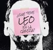 QUE TIENE LEO EN LA CABEZA?
