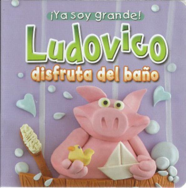 LUDOVICO DISFRUTA DEL BAÑO